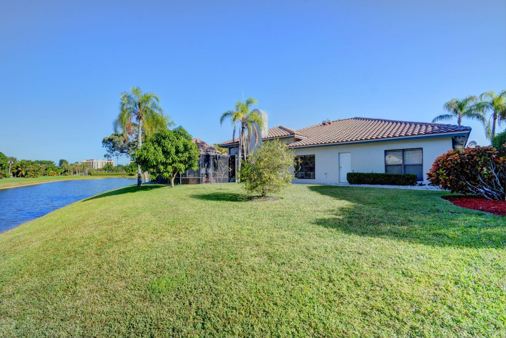 7287 Sidonia Court Boca Raton, FL 33433 - Photo 35 of 40 13_backyard
