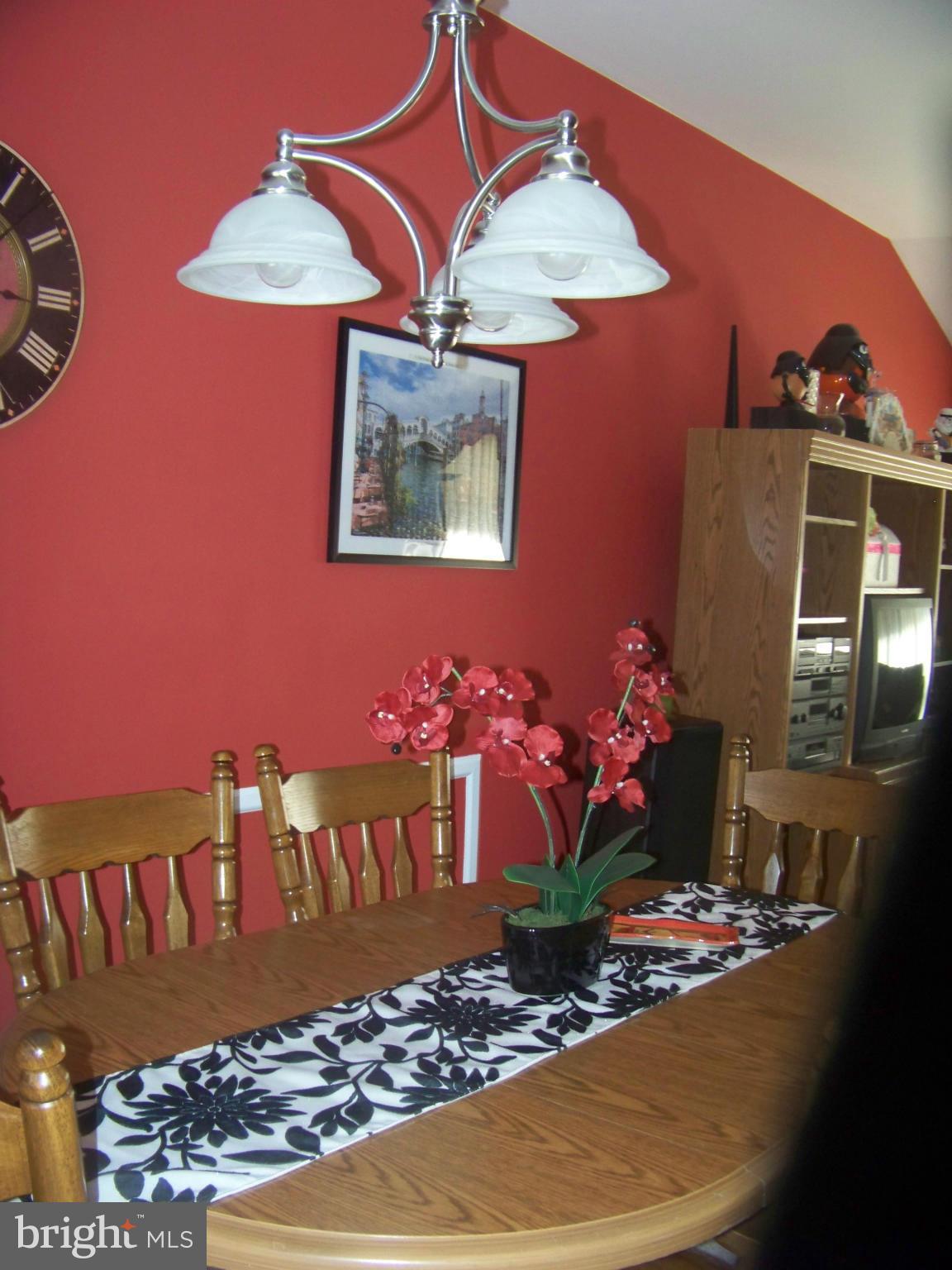922 Cromwell Bridge Road Towson, MD 21286 - Photo 5 of 14 Dining Room