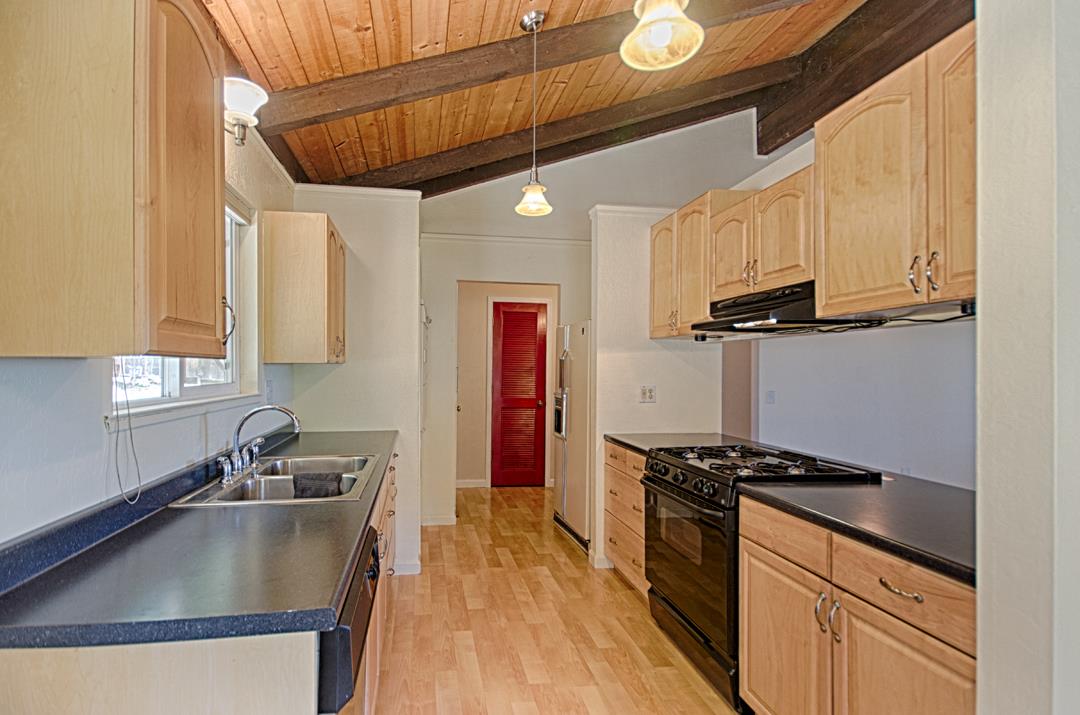 535 Valley View Road Ben Lomond, CA 95005 - Photo 5 of 16 Gallery Image 5