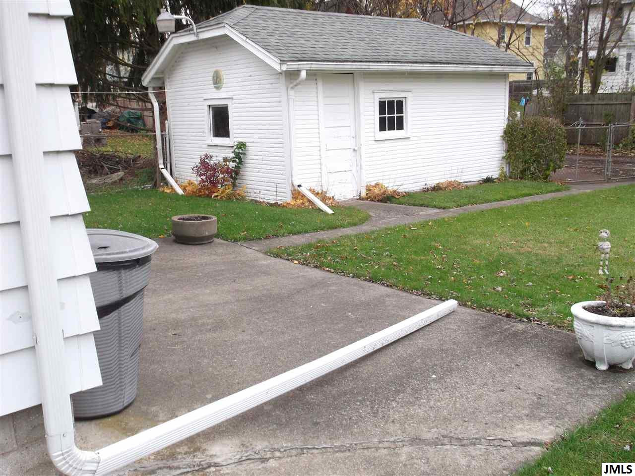 717 5th Street Jackson, MI 49203 - Photo 5 of 18 Photo 5