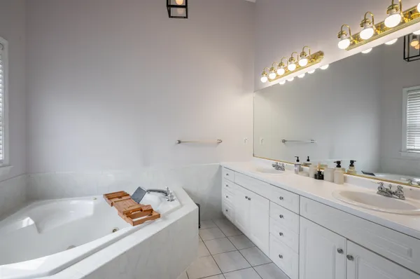 $875,000 | 3 Foxberry Drive, New Boston, NH 03070