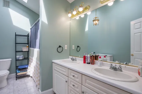 $875,000 | 3 Foxberry Drive, New Boston, NH 03070