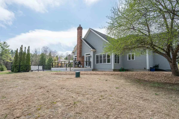 $875,000 | 3 Foxberry Drive, New Boston, NH 03070