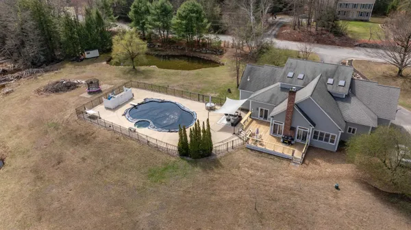 $875,000 | 3 Foxberry Drive, New Boston, NH 03070