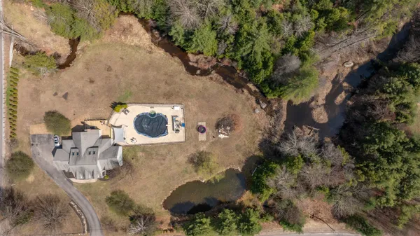 $875,000 | 3 Foxberry Drive, New Boston, NH 03070