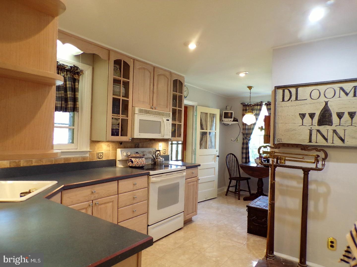 245 Signal Road Drexel Hill, PA 19026 - Photo 2 of 25 Kitchen