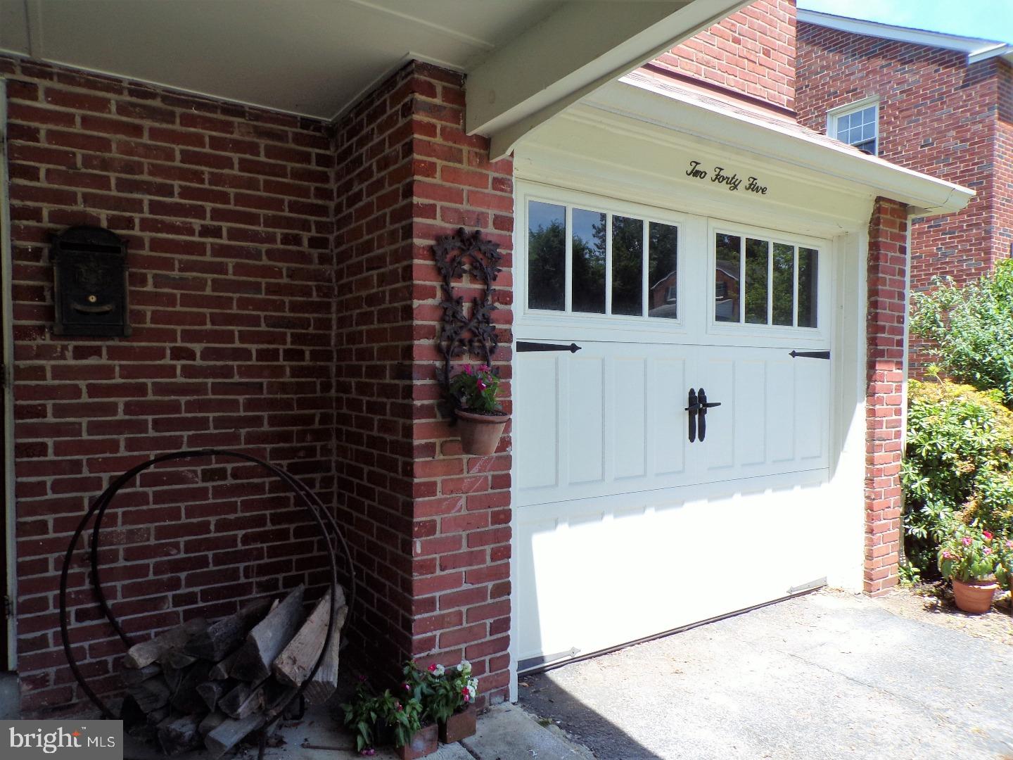 245 Signal Road Drexel Hill, PA 19026 - Photo 7 of 25 Garage