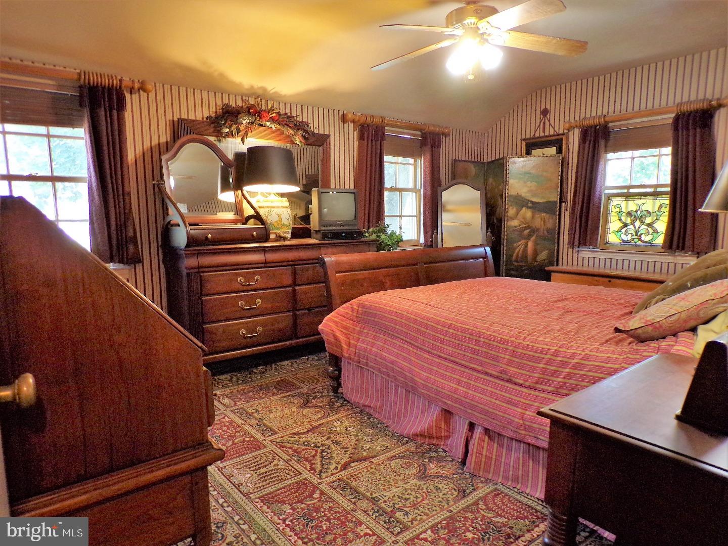 245 Signal Road Drexel Hill, PA 19026 - Photo 10 of 25 Bedroom - Main