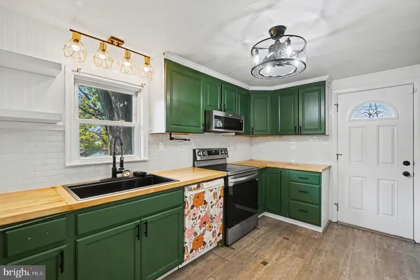 $335,000 | 5 Lavern Avenue, Halethorpe, MD 21227
