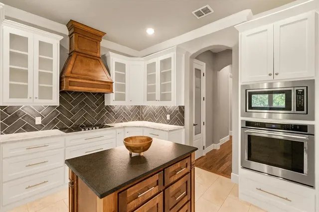 $565,000 | 212 Rock Tree Court, Mansfield, TX 76063