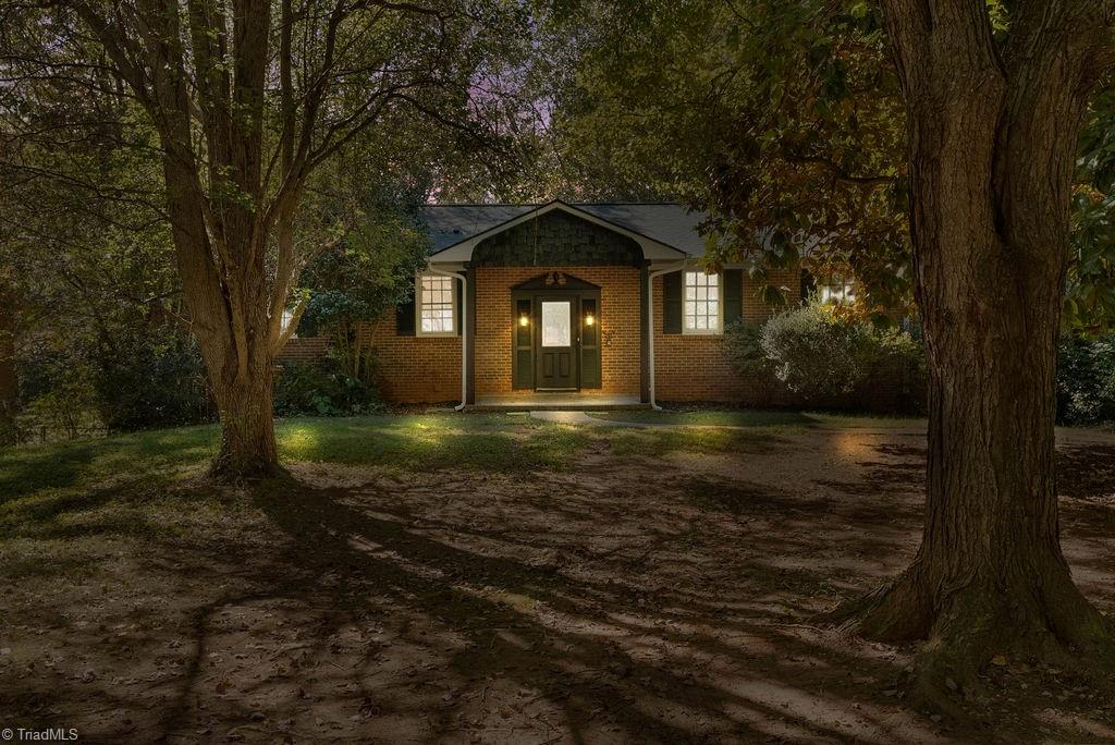 2160 Independence Road Winston-Salem, NC 27106 - Photo 3 of 37 Gallery Image 3
