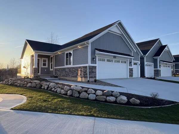 $555,565 | 2569 Ravines Trail Drive Southwest, Byron Center, MI 49315