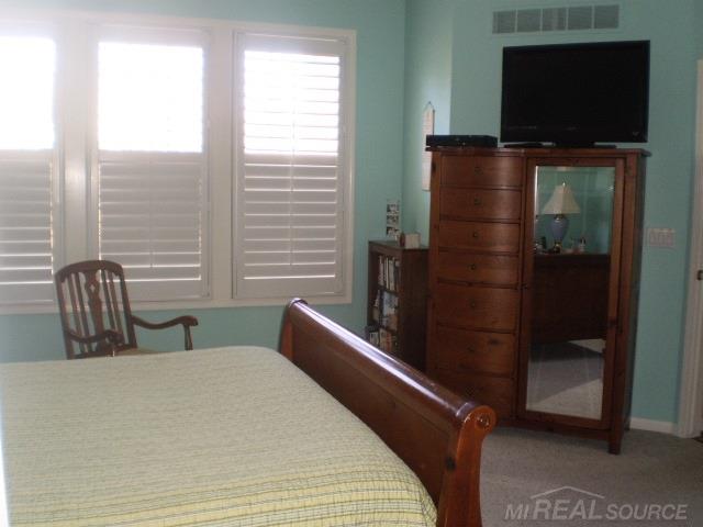 1923 Dunham Drive, Unit 90 Rochester, MI 48306 - Photo 11 of 27 Master Bedroom 3