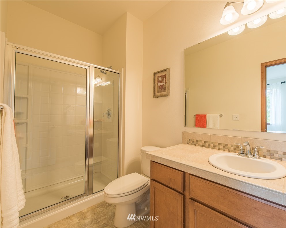 3307 171st Place Southeast Bothell, WA 98012 - Photo 13 of 24