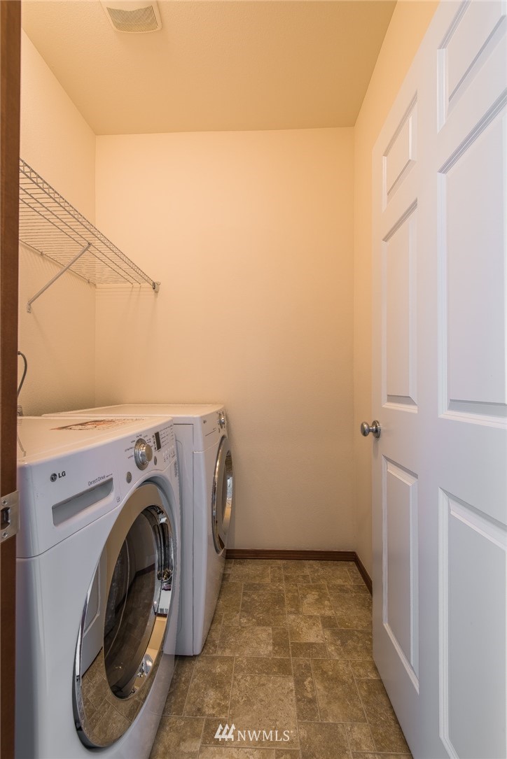 3307 171st Place Southeast Bothell, WA 98012 - Photo 10 of 24