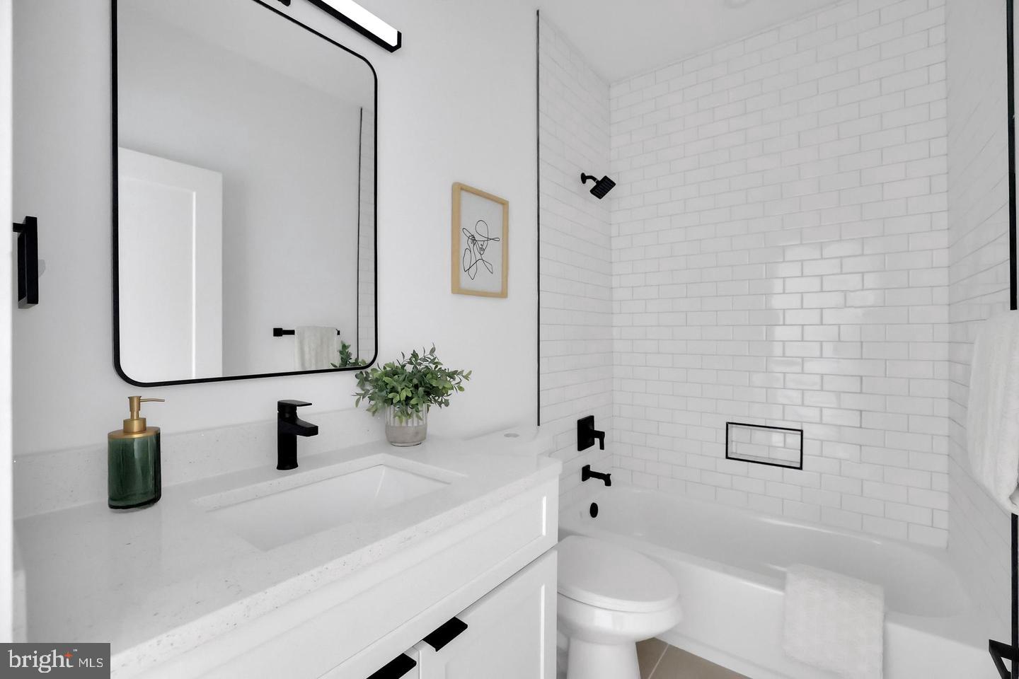 1038 Howard Road Southeast Washington, DC 20020 - Photo 17 of 27 Full Bathroom on the 3rd Level