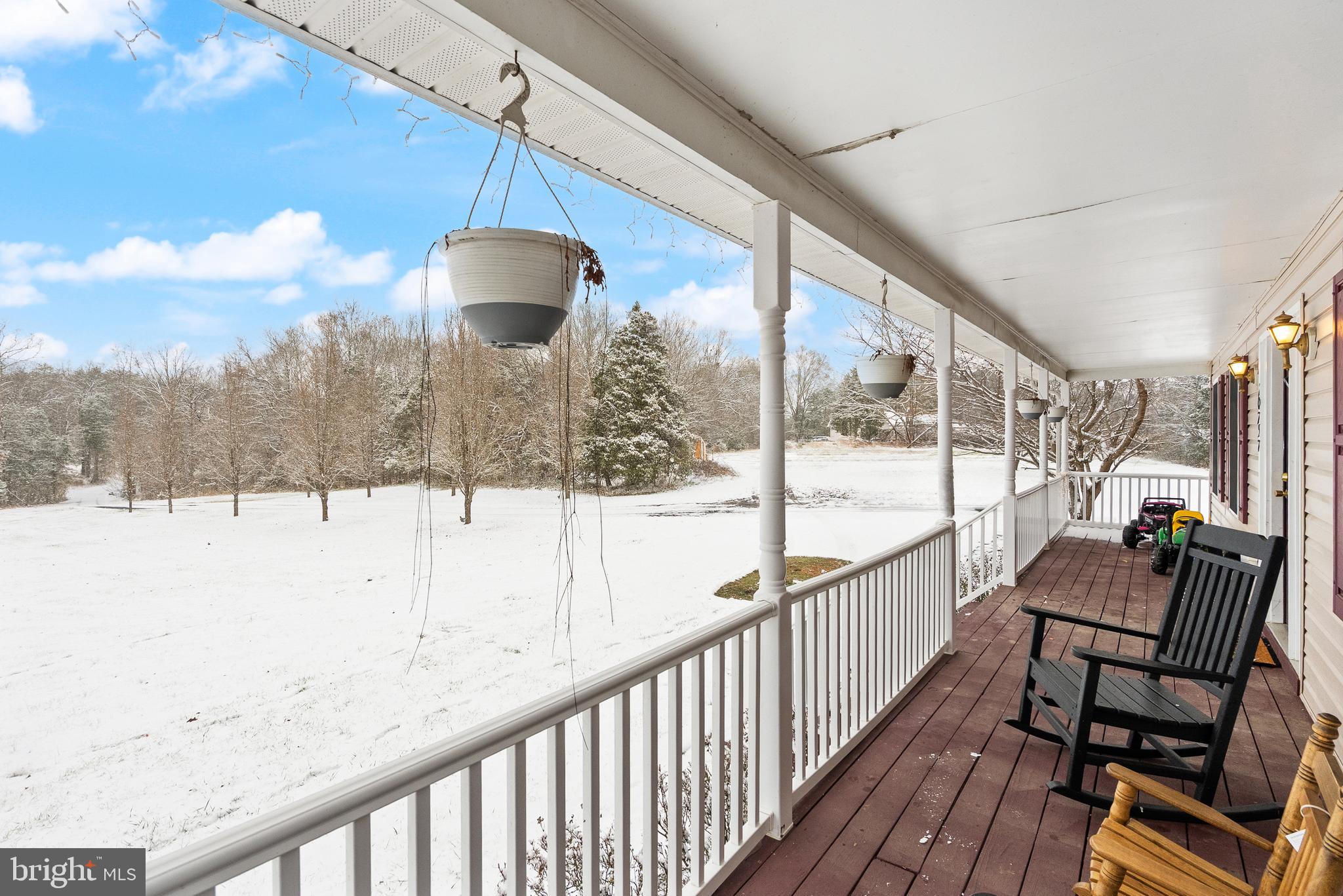 10757 Shenandoah Path Catlett, VA 20119 - Photo 5 of 55 a view of balcony with furniture