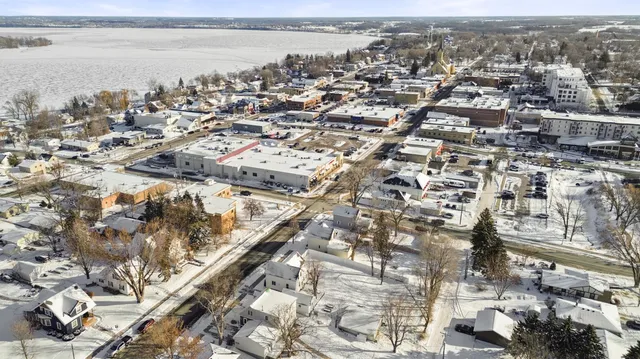 $320,000 | 317 West 1st Street, Waconia, MN 55387