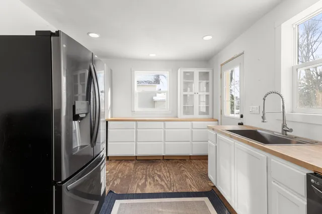 $320,000 | 317 West 1st Street, Waconia, MN 55387