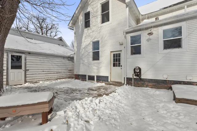 $320,000 | 317 West 1st Street, Waconia, MN 55387