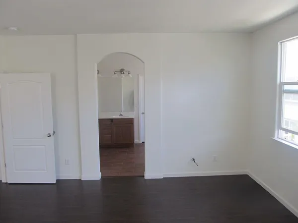 $2,800 | 233 American Farms Avenue, Lathrop, CA 95330