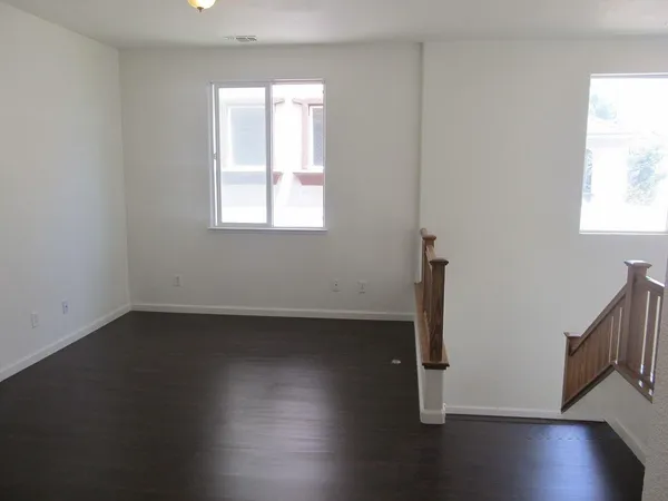 $2,800 | 233 American Farms Avenue, Lathrop, CA 95330