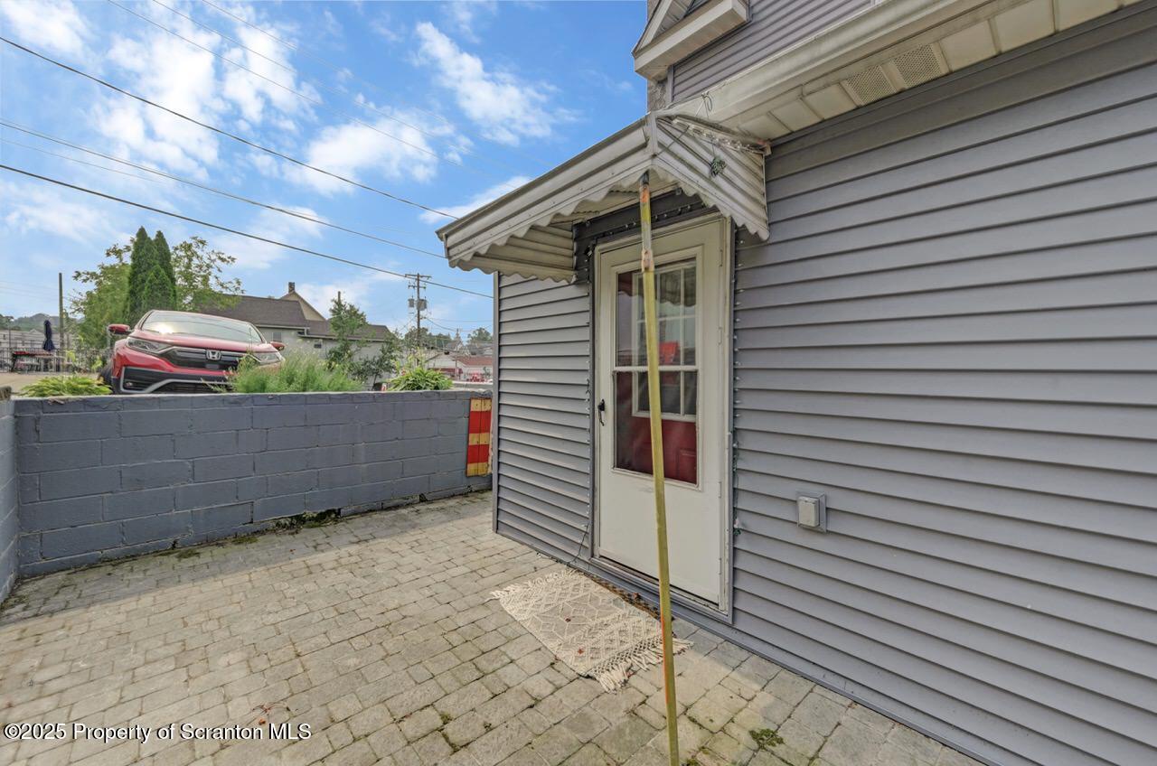 2035 Delaware Street Dunmore, PA 18512 - Photo 33 of 44 a view of a garage