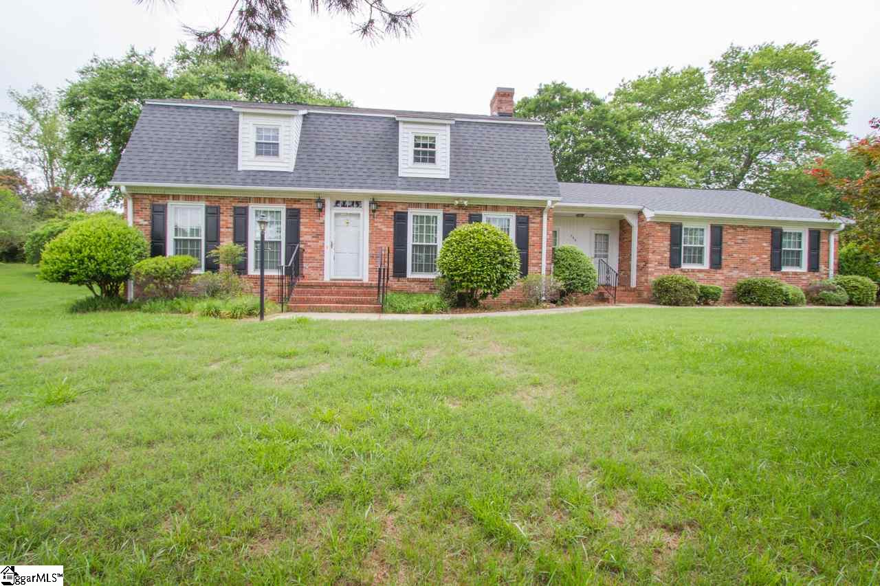 206 Bedford Road Easley, SC 29642 - Photo 1 of 34 Gallery Image 1