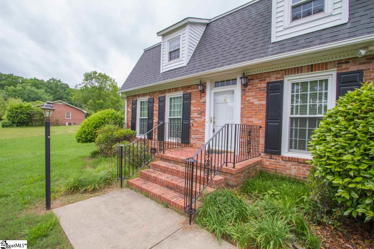 206 Bedford Road Easley, SC 29642 - Photo 2 of 34 Gallery Image 2