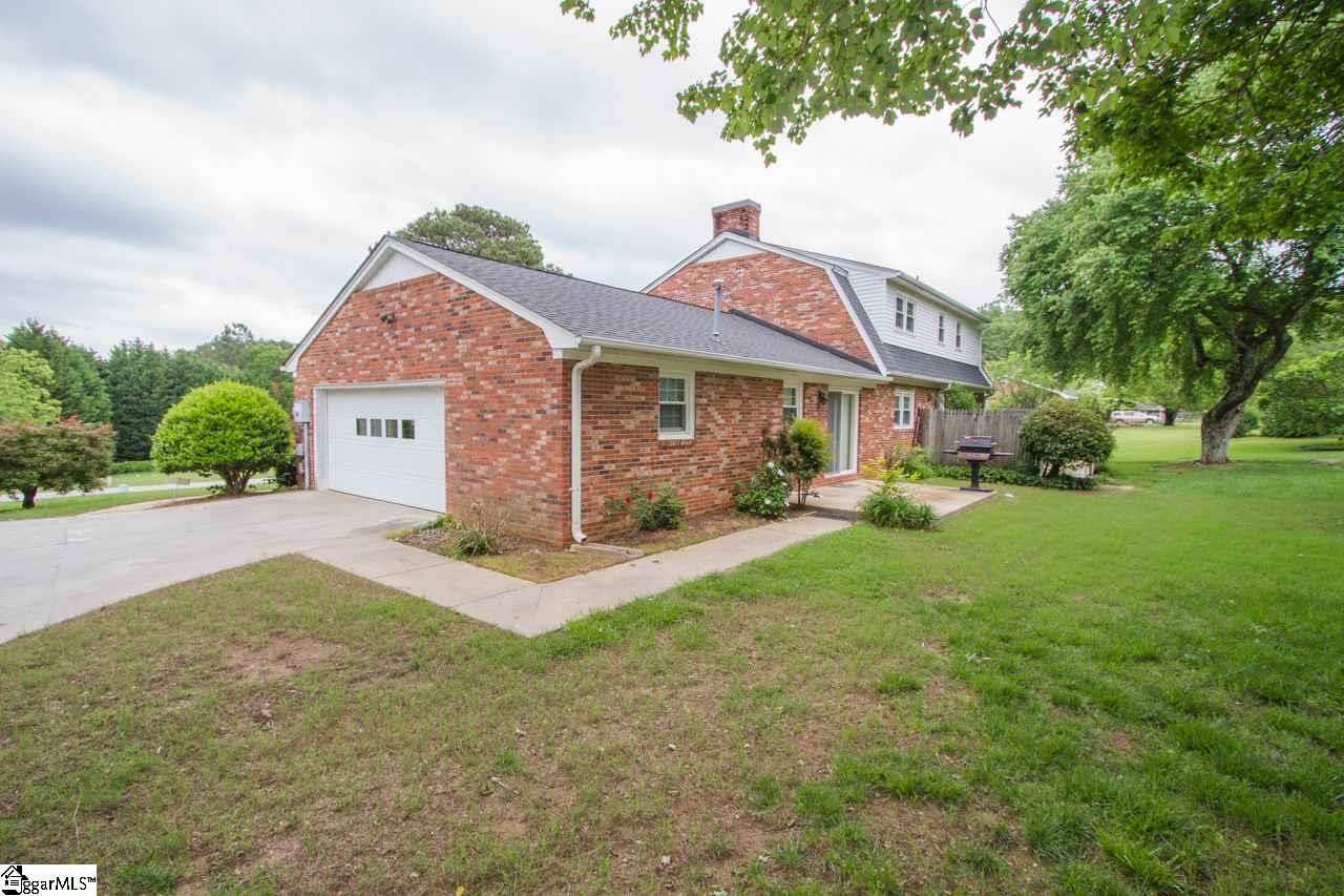 206 Bedford Road Easley, SC 29642 - Photo 29 of 34 Gallery Image 29