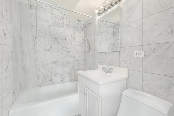 $3,500 | 240 East 55th Street, Unit 10A | Midtown East