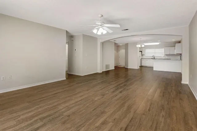 $1,695 | 613 Affirmed Court, Crestview, FL 32539