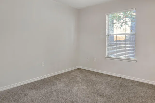 $1,695 | 613 Affirmed Court, Crestview, FL 32539