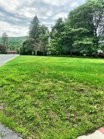 $59,750 | 750 Main Street, Dalton, MA 01226