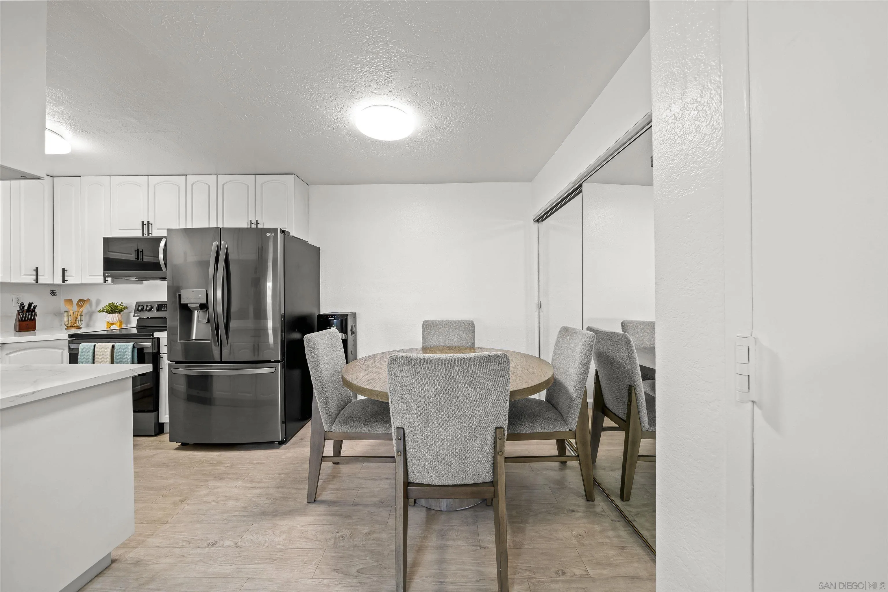 598 Telegraph Canyon Road, Unit D Chula Vista, CA 91910 - Photo 5 of 38