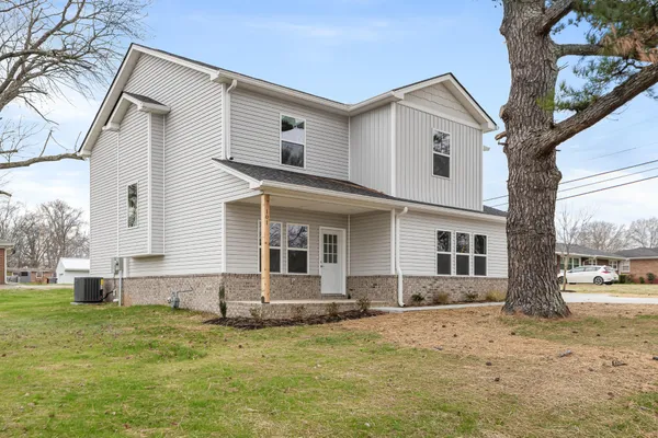 $495,000 | 101 Hilltop Drive, Columbia, TN 38401