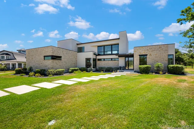 $3,225,000 | 211 Wellesley Hill, Shavano Park, TX 78231