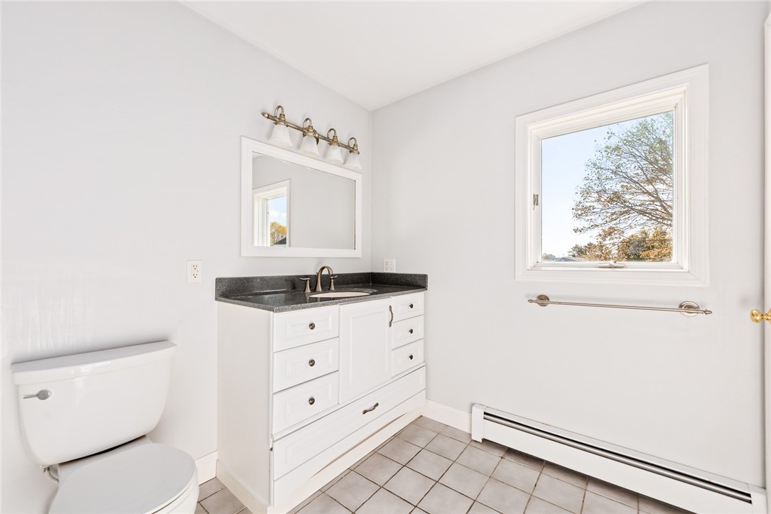 3 Abalone Road Narragansett, RI 02882 - Photo 31 of 32 Second Floor Bath