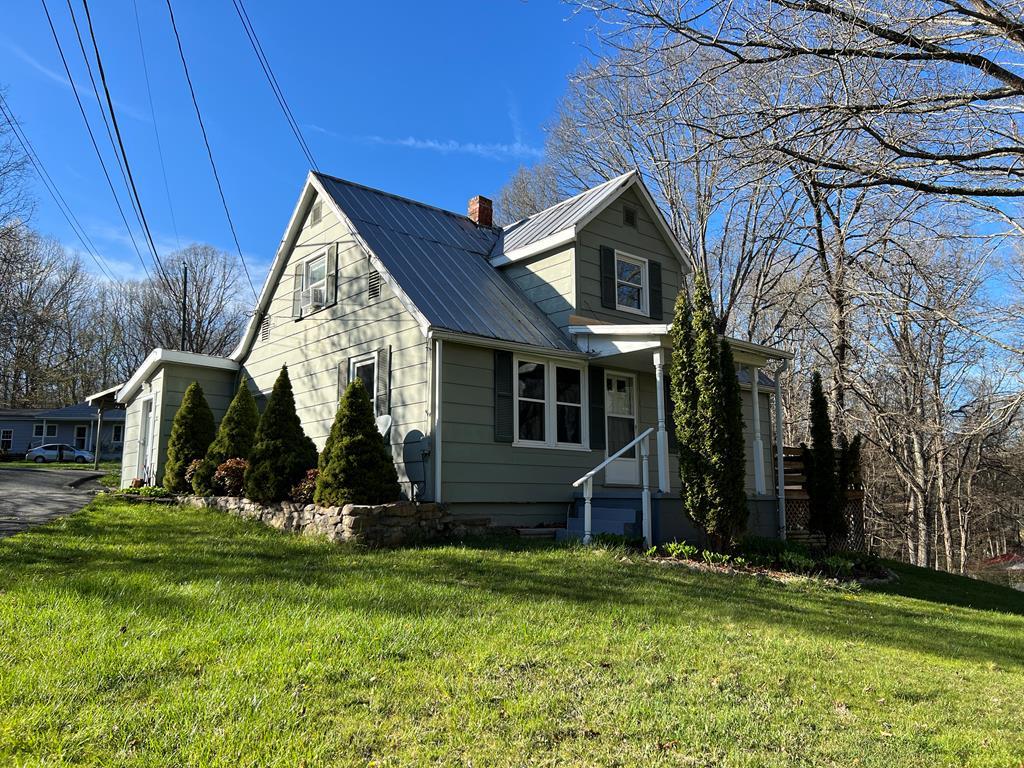 757 Kiawana Road Atkins, VA 24311 - Photo 1 of 18 Gallery Image 1