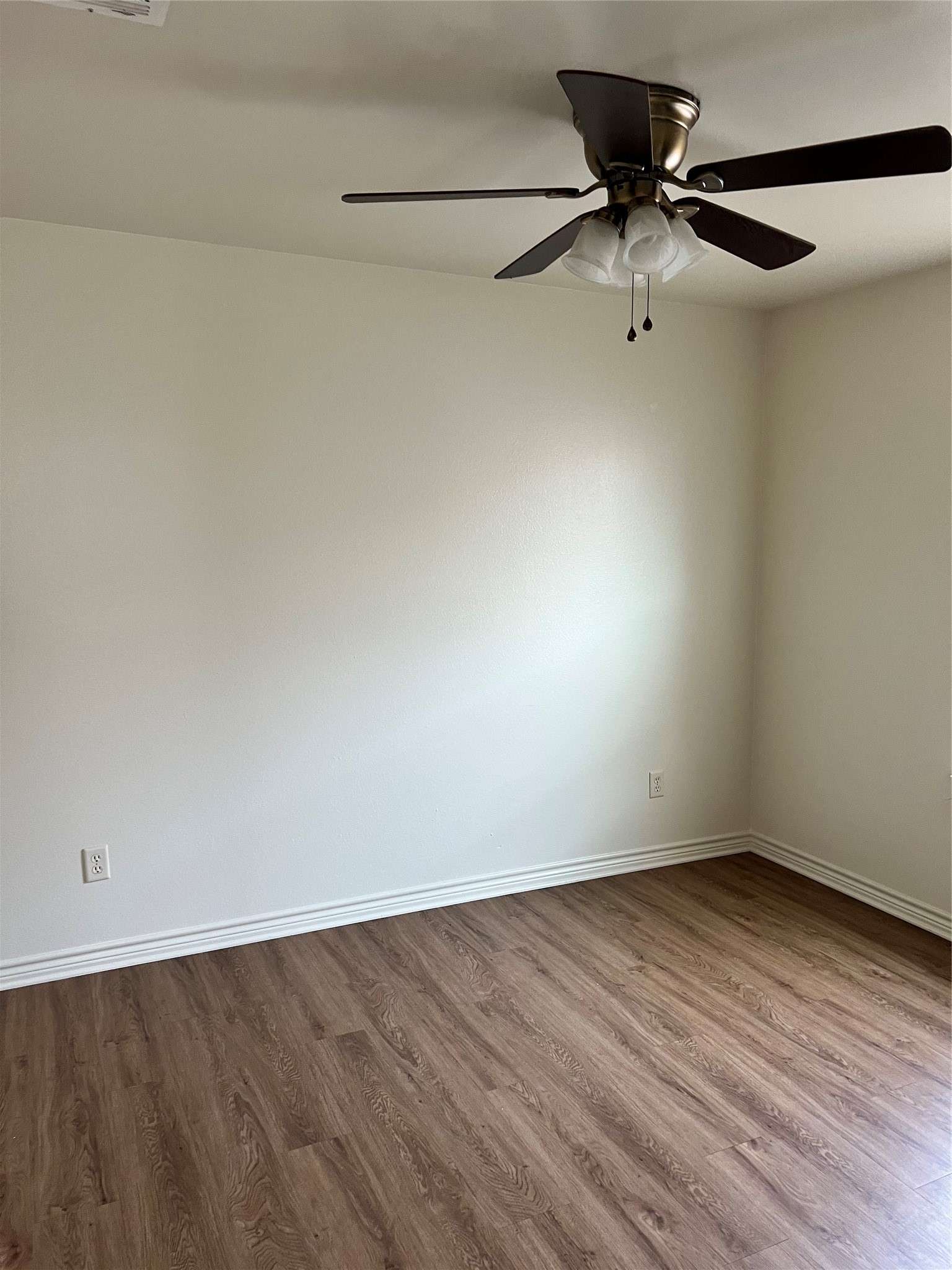 712 Sharp Street Franklin, TX 77856 - Photo 4 of 10