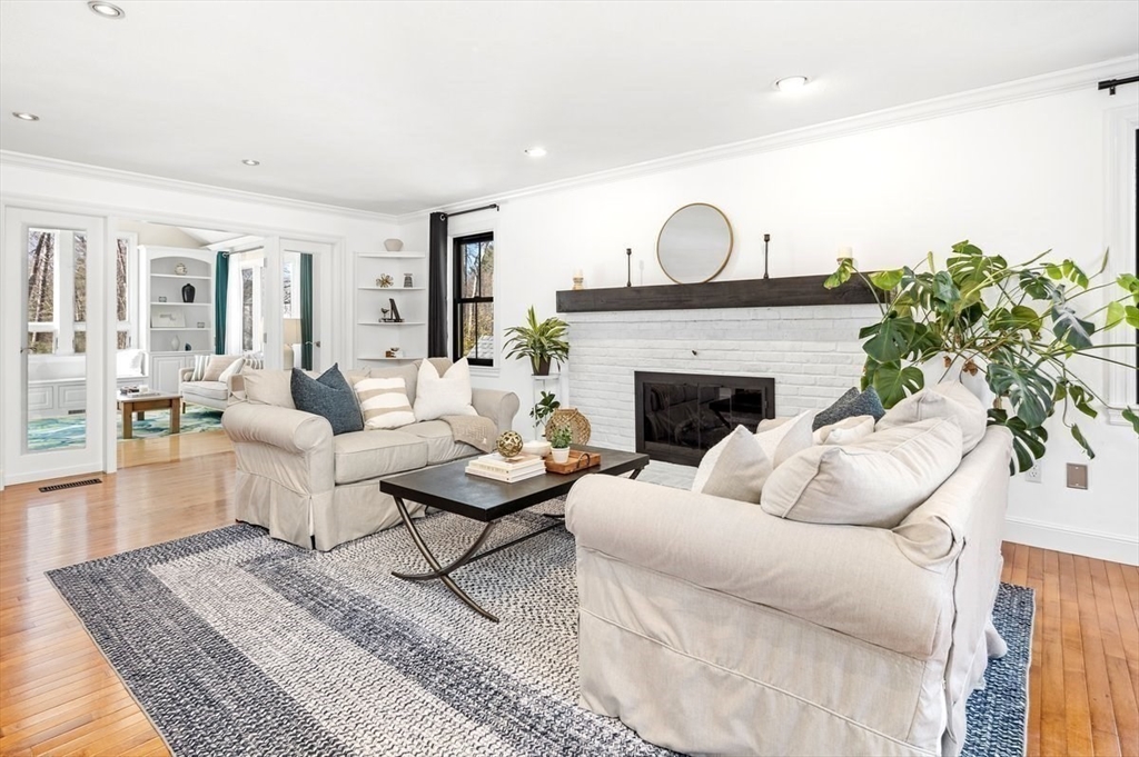 20 Simmons Road Hanover, MA 02339 - Photo 11 of 41