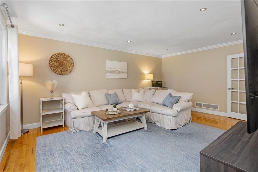 20 Simmons Road Hanover, MA 02339 - Photo 15 of 41