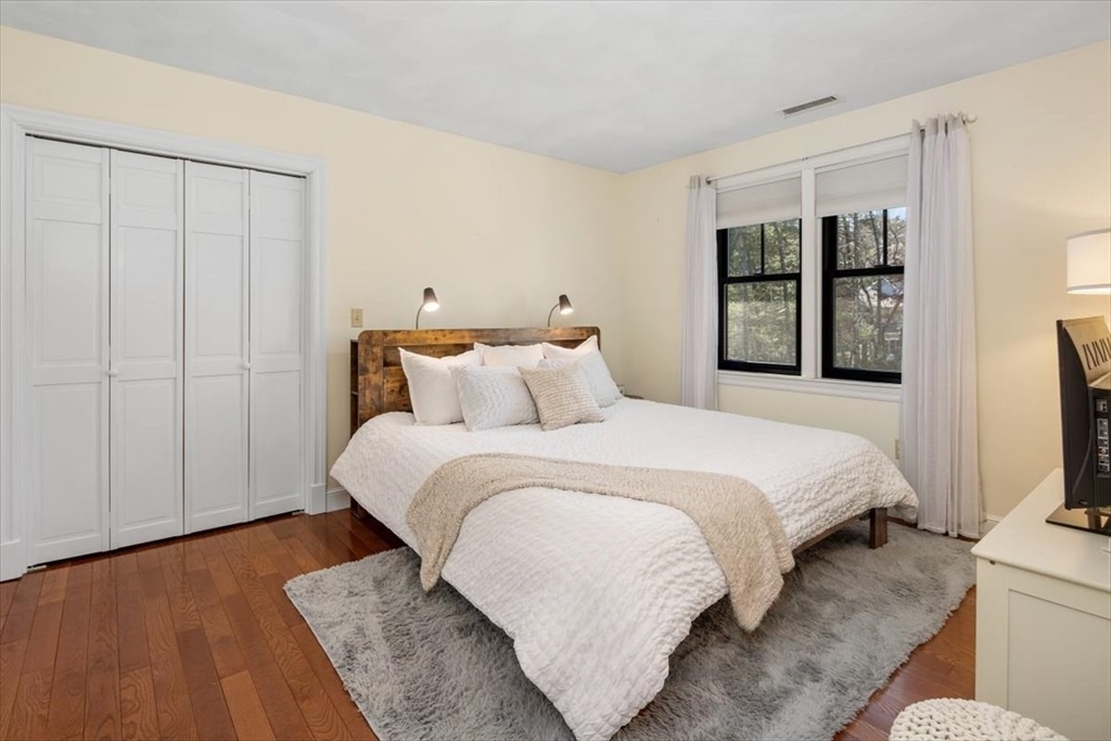 20 Simmons Road Hanover, MA 02339 - Photo 23 of 41