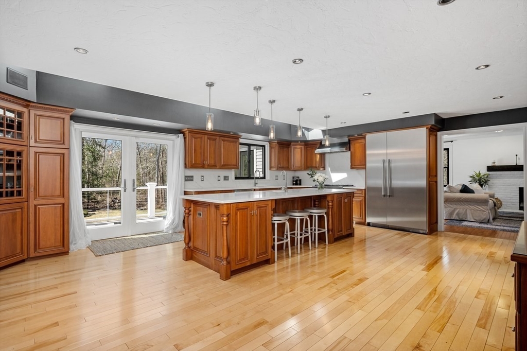 20 Simmons Road Hanover, MA 02339 - Photo 4 of 41