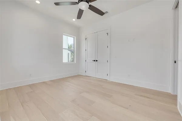 $12,000 | 6012 Kipps Colony Drive East, Gulfport, FL 33707