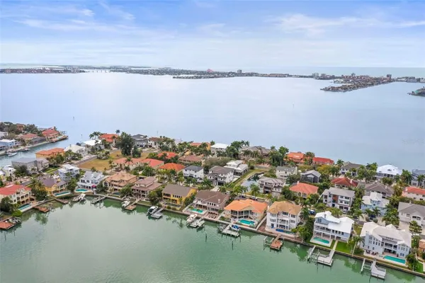 $12,000 | 6012 Kipps Colony Drive East, Gulfport, FL 33707