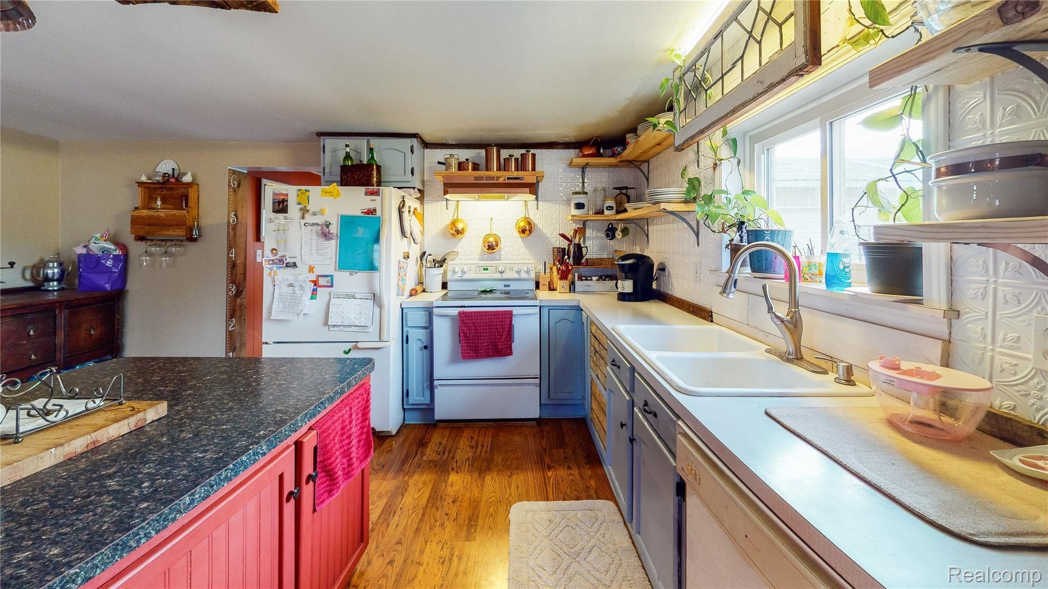 3221 South Plain Road Caro, MI 48723 - Photo 12 of 43 ADSC--2.jpg