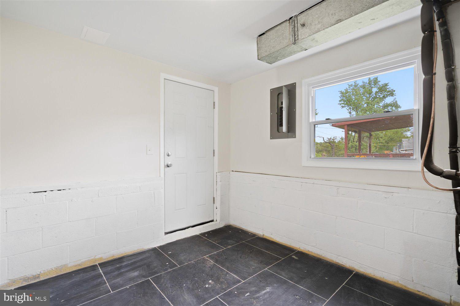 3728 Milford Mill Road Baltimore, MD 21244 - Photo 16 of 37 Gallery Image 16