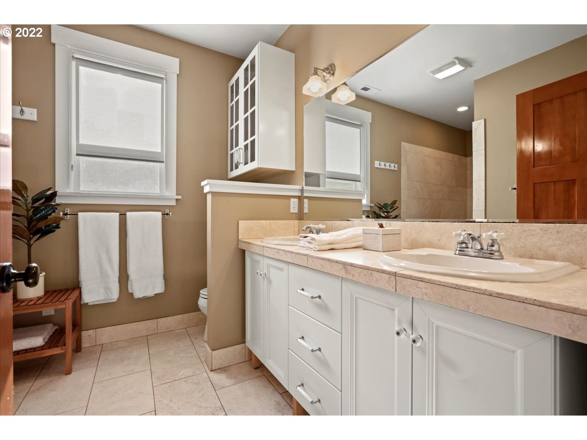 636 Hunter Road Hood River, OR 97031 - Photo 20 of 32 Gallery Image 20