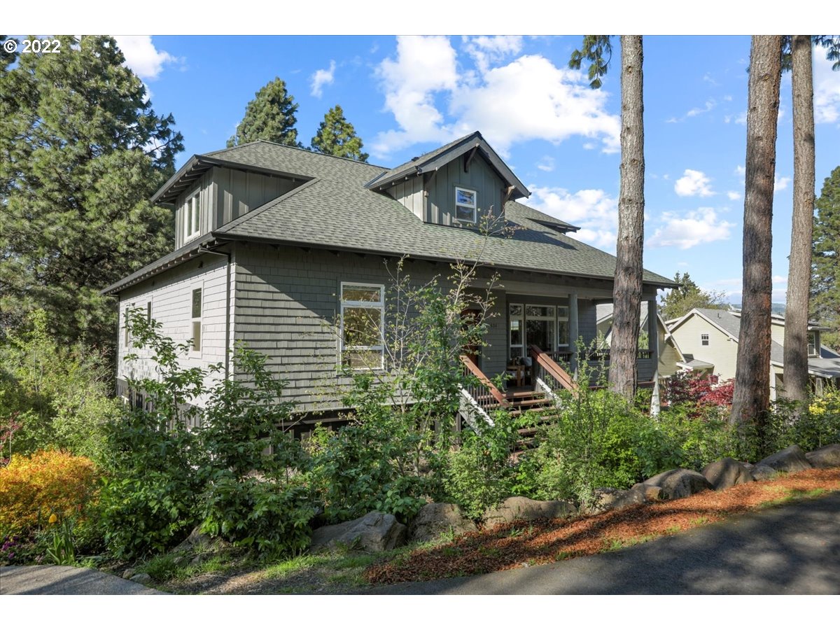 636 Hunter Road Hood River, OR 97031 - Photo 3 of 32 Gallery Image 3